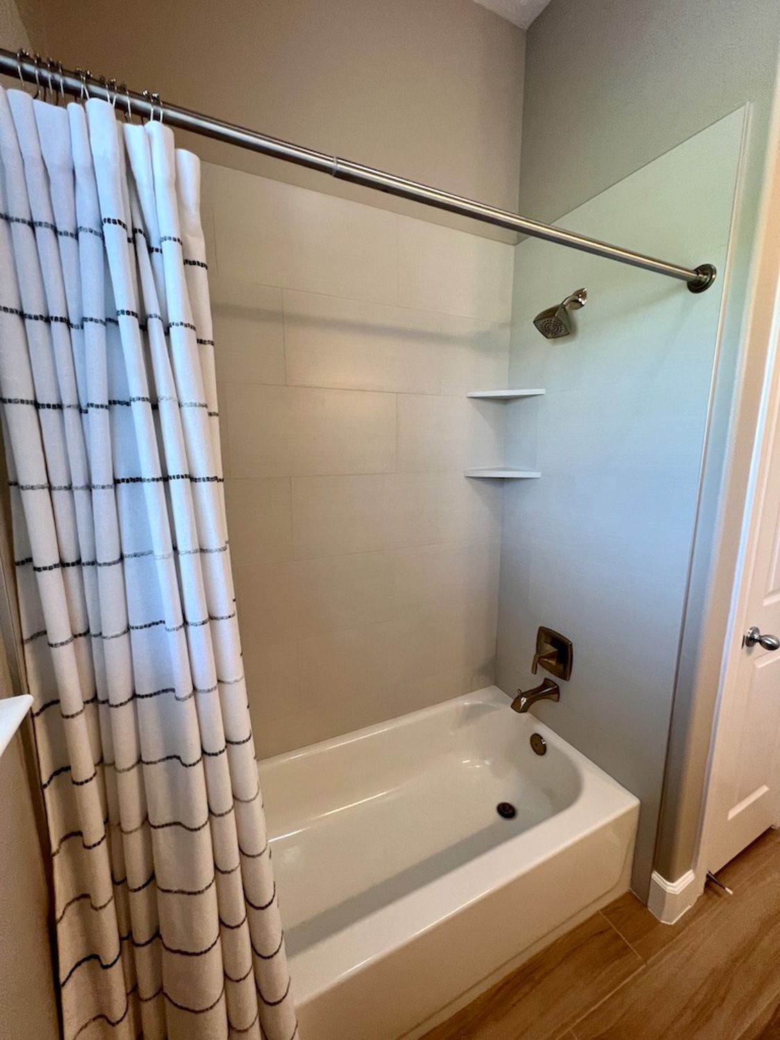 Morales-Brothers_Houston-Bathroom-Remodeling-26